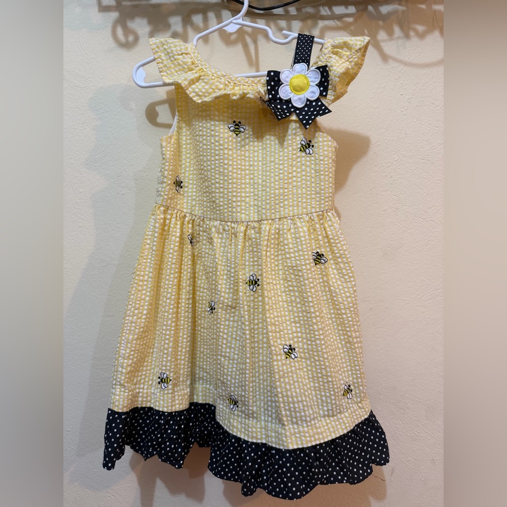 Girls dress